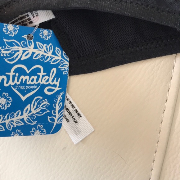 NWT BLACK FREE PEOPLE INTIMATELY BRALETTE XS - Picture 6 of 8